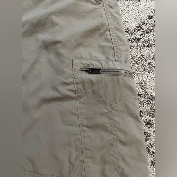 Columbia Omni-Shade Khaki Pants - Picture 7 of 10